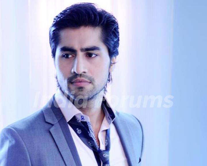 Harshad Chopda as Raghav