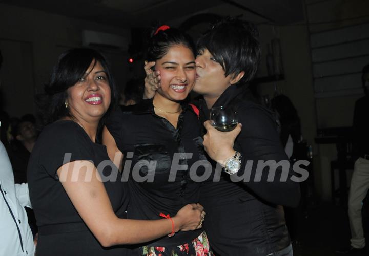 Swati Loomba, Priyanka & Rohit Verma at Rohhit Verma's surprise Birthday party for Swati Loomba