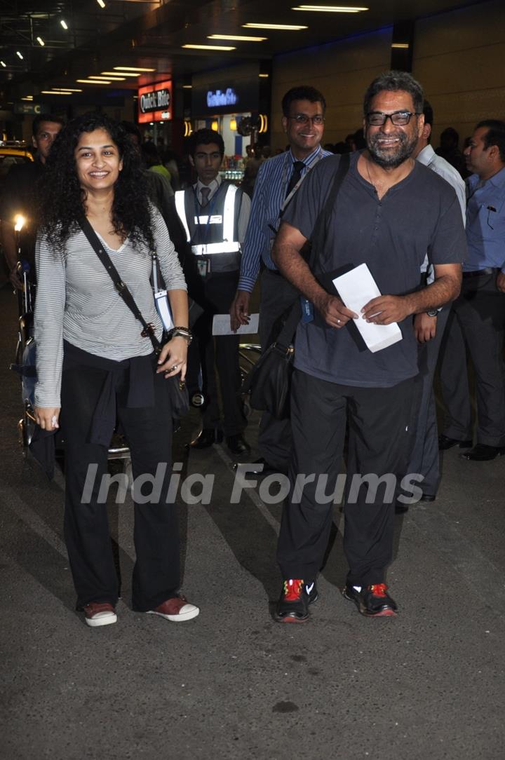 R. Balki and Gauri Shinde at Airpot Going to Toifa Awards