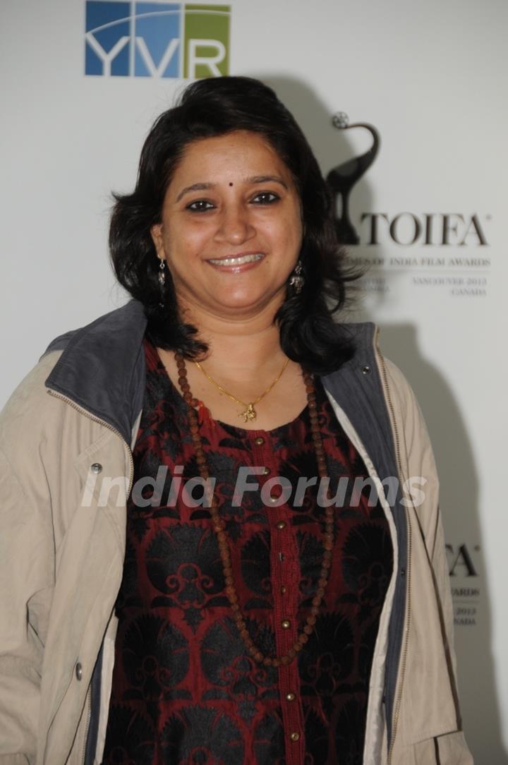 Kavita Seth arrive in Vancouver for TOIFA