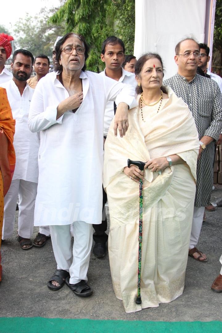 Bharat Ratna Lata Mangeshkar inaugurates the Vishwashanti Sangeet Kala Academy