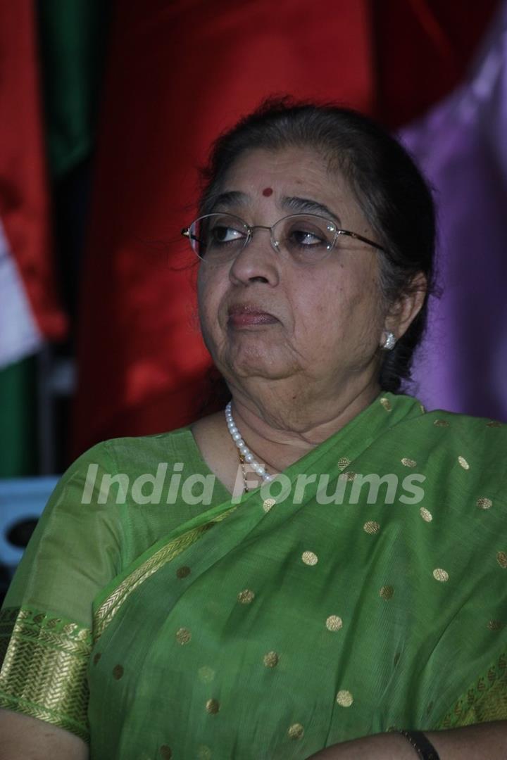 Bharat Ratna Lata Mangeshkar inaugurates the Vishwashanti Sangeet Kala Academy