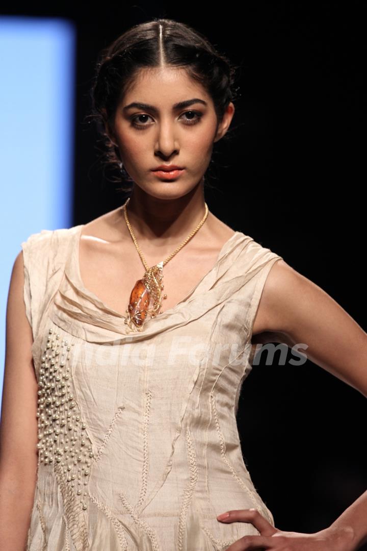 Atul Wassan walks ramp for Monica Kapoor & Rosily Paul show IIJW 2013 Day 1