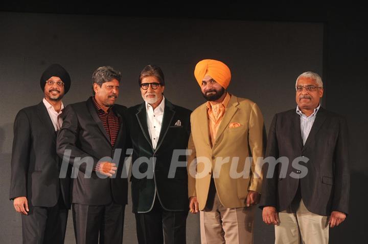 Big B & Kapil Dev unveil Siddhu's 'Sherry on Topp'