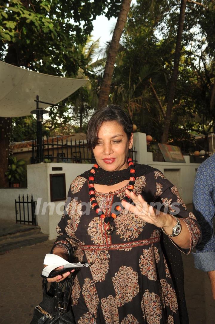 Gulzar, Waheeda, Asha Parekh & Helen at 'Paansa' play