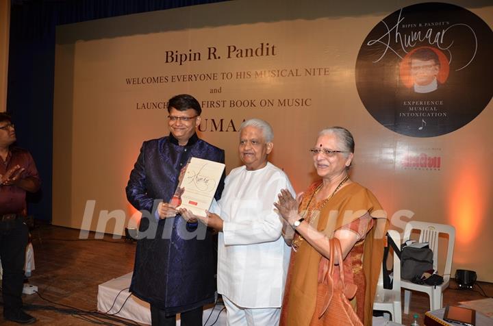 Launch of Book Khumaar by Bipin Pandit