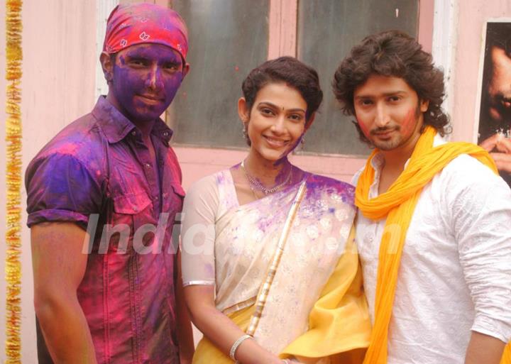 Kanwar Dhillon, Aakanksha Singh and Kunal Karan Kapoor