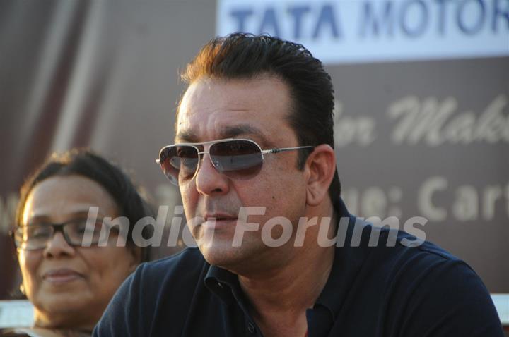 Sanjay Dutt inagurate Mobile Mammography Unit