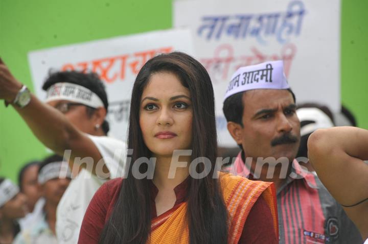 Gracy Singh at Mahurat of the film Janta Vs Janardhan-Bechara Aam Aadmi