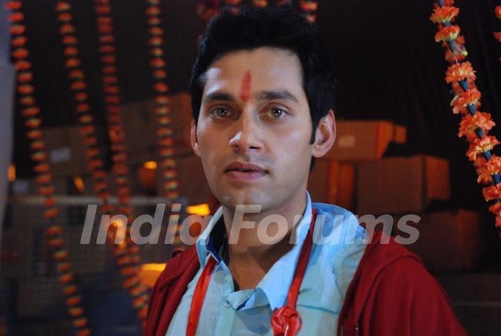 A still of Sumit Vats in Hitler Didi