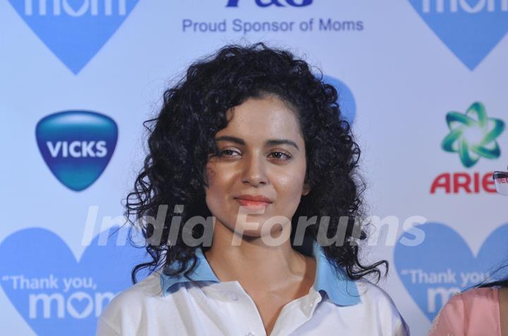 Celebs at P&G 'Thank you mom'