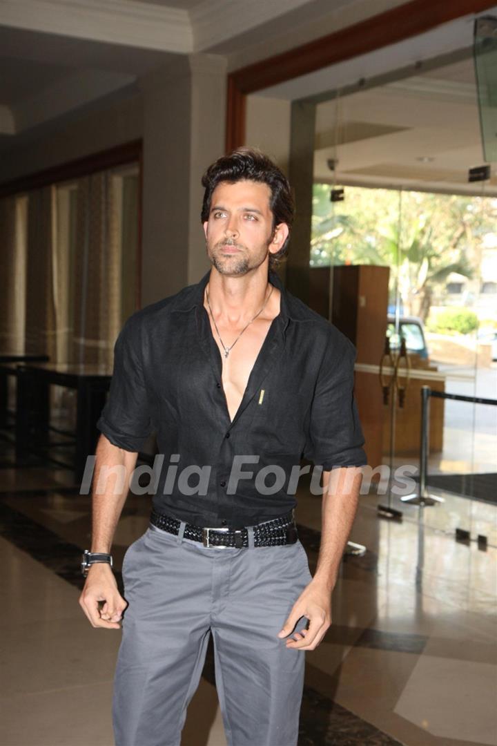 Hrithik Roshan unveils Krish Gethin's Book Guide To Your Best Body