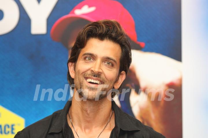 Hrithik Roshan unveils Krish Gethin's Book Guide To Your Best Body