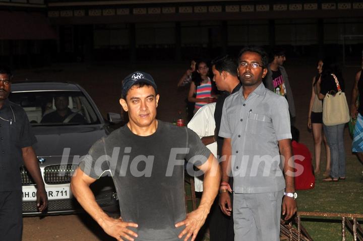 Aamir Khan playing football with his family