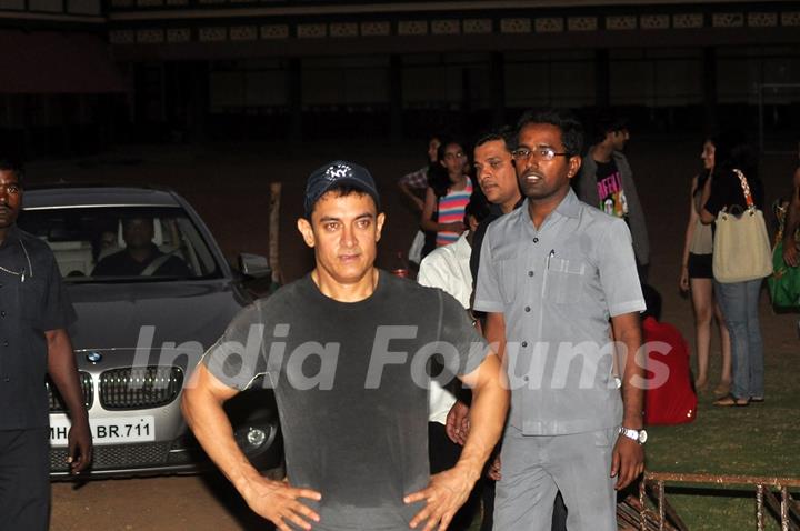 Aamir Khan playing football with his family