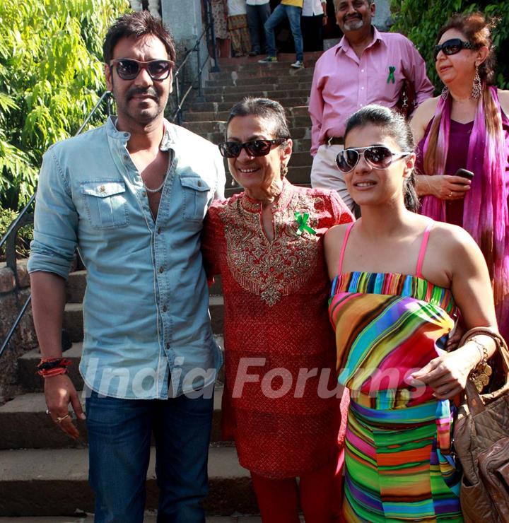 Kajol, Ajay promote Lonavla funfair