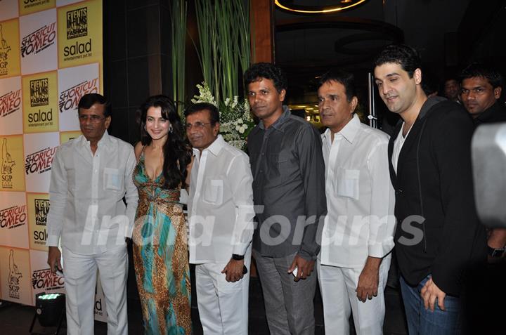 Ameesha Patel, Hussain, Susi Ganesh, Abbas, Mustan, Kunal Goomer at Film Shortcut Romeo promotion