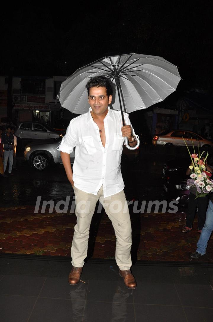 Ravi Kissen at Amisha Patel Birthday Party and Film Shortcut Romeo promotion