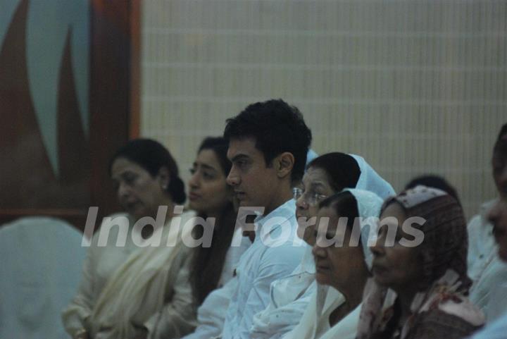 Aamir Khan attend actress Jiah Khan condolence meet in Mumbai