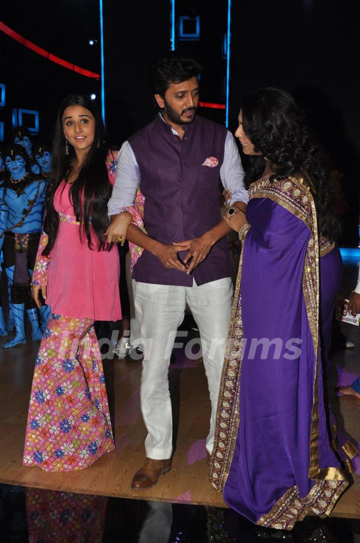 Film Ghanchakkar Promotion onsets of Star Plus Show Indias Dancing Superstars