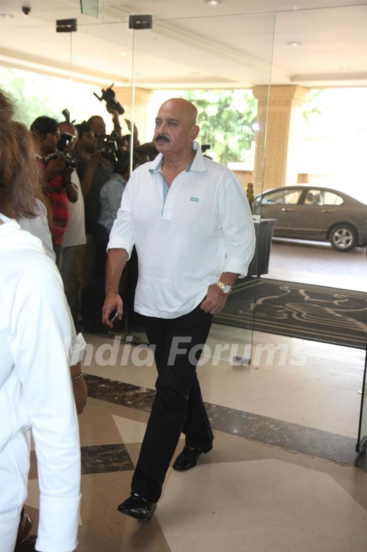 Rakesh Roshan attend condolence meet of Priyanka Chopra's father Ashok Chopra