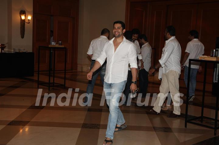 Aftab Shivdasani attend condolence meet of Priyanka Chopra's father Ashok Chopra