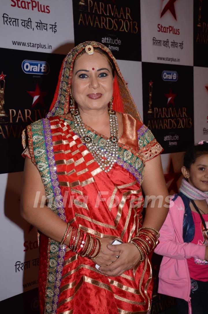 Neelu Vaghela at Star Parivaar Awards 2013