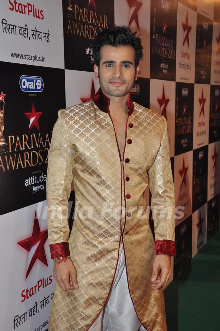 Karan Tacker at Star Parivaar Awards 2013