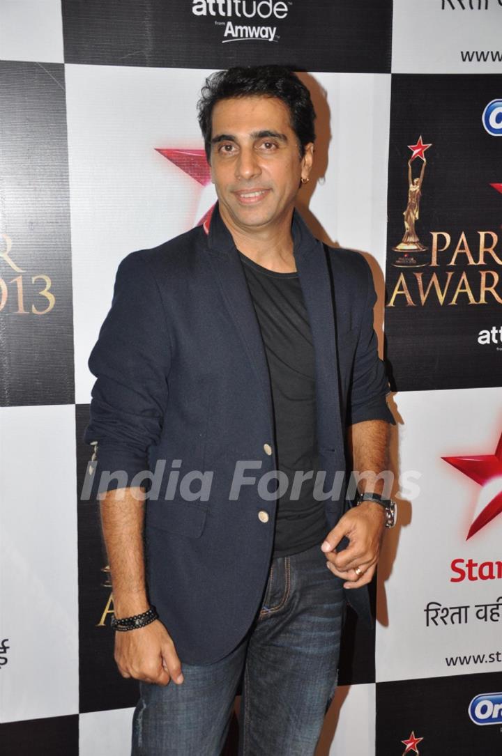 Ashely Lobo at Star Parivaar Awards 2013