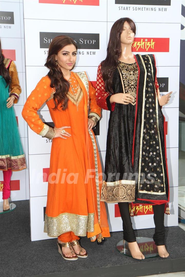 Soha Ali Khan at Shoppers Stop launch of salwar kameez & kurti