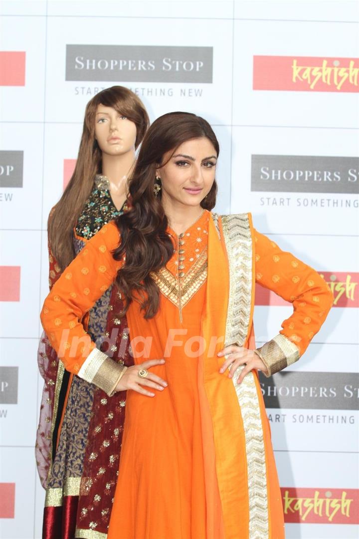 Soha Ali Khan at Shoppers Stop launch of salwar kameez & kurti