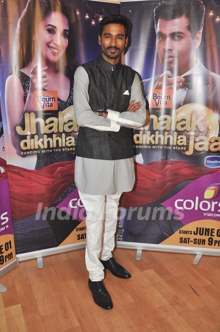 Sonam & Dhanush promote 'Raanjhanaa' on the sets of Jhalak Dikhla Jaa Season 6