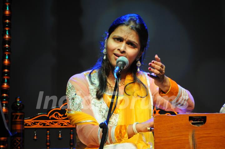 Ehsaas-E-Ghazal , The Sufiyana Sifu wajdaan ghazal show by Singer Pooja Gaitonde was organised