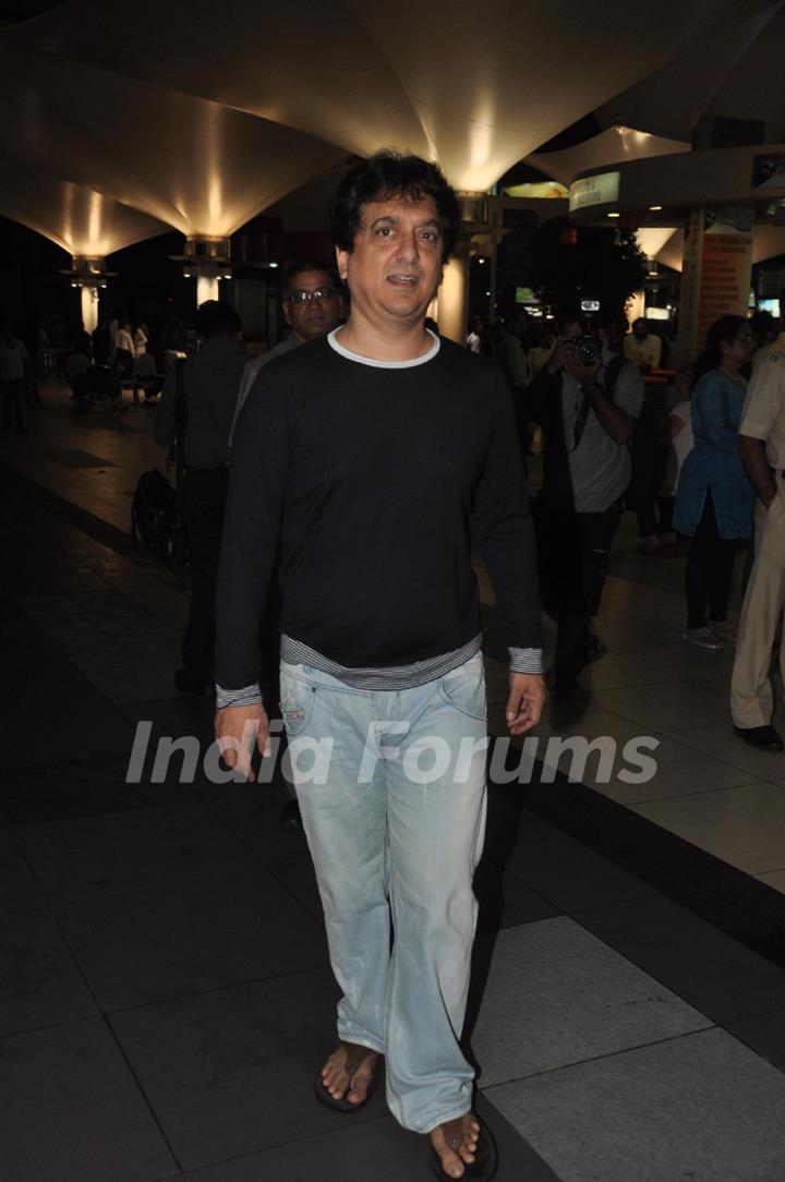 Celebs Arrive from IIFA Awards 2013