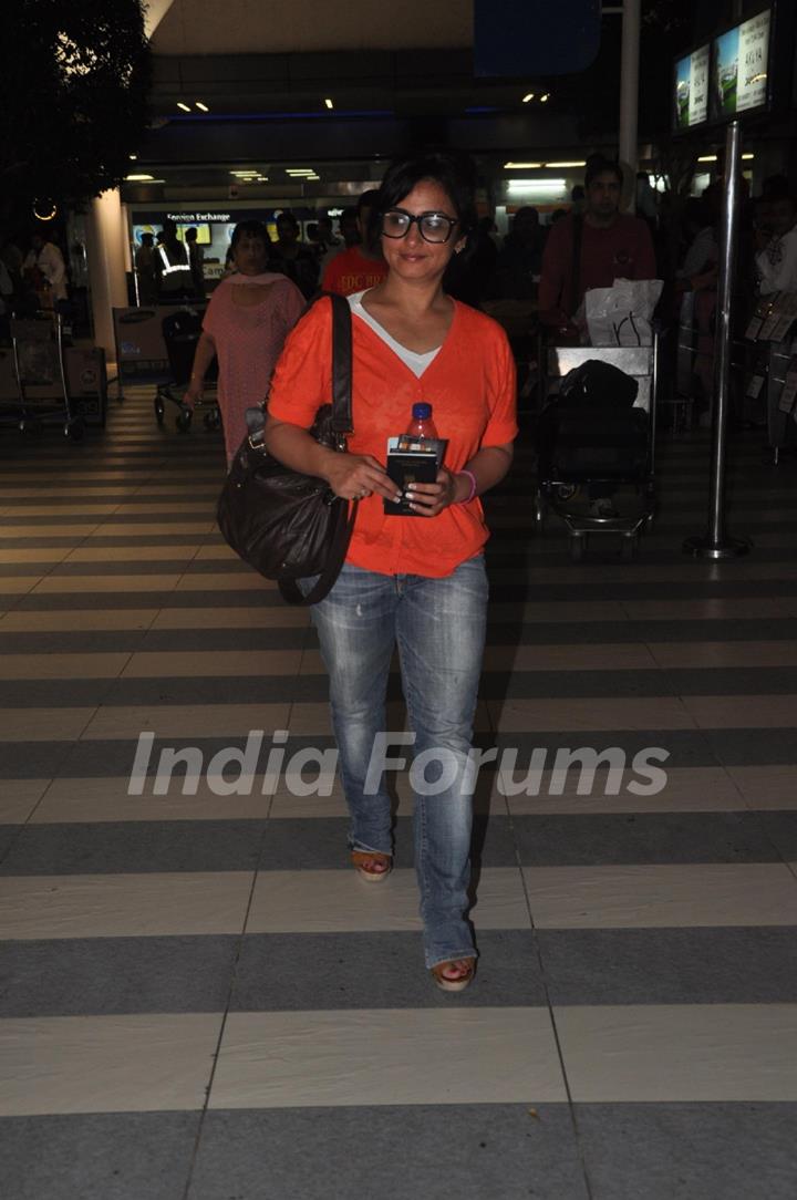 Celebs Arrive from IIFA Awards 2013