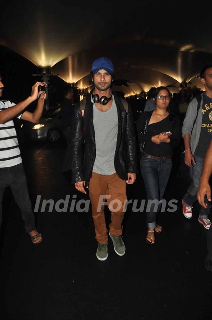 Celebs Arrive from IIFA Awards 2013