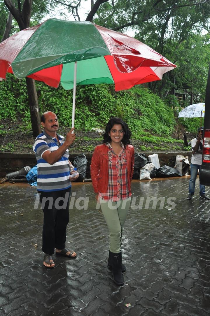 Vishakha Singh at Film Bajaate Rahoo Promotion on the set of CID