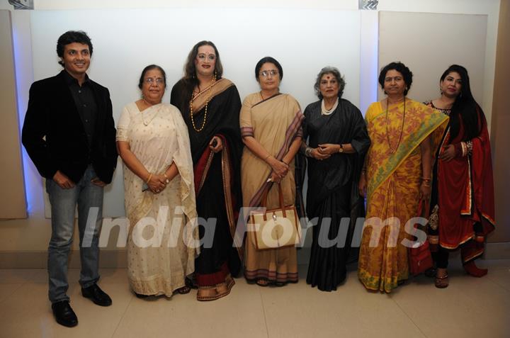 Jiya Jagiasi throws a bash in honor of Lakshmi Narayan Tripathi