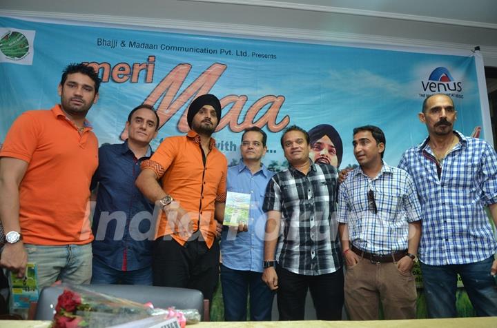 Harbhajan Singh at the Press Conference for his album Meri Maa