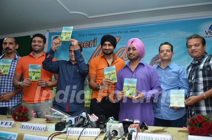 Harbhajan Singh at the Press Conference for his album Meri Maa