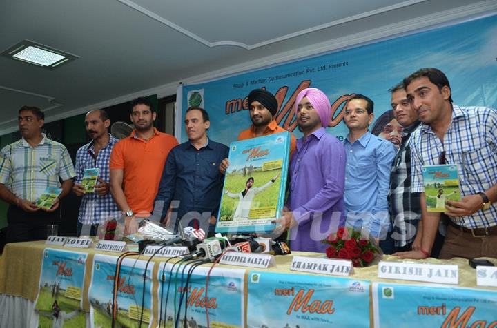 Harbhajan Singh at the Press Conference for his album Meri Maa