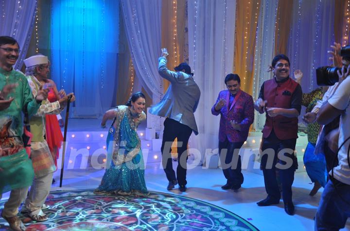 Film Chennai Express Promotion on Set Taarak Mehta Ka Ooltah Chashmah