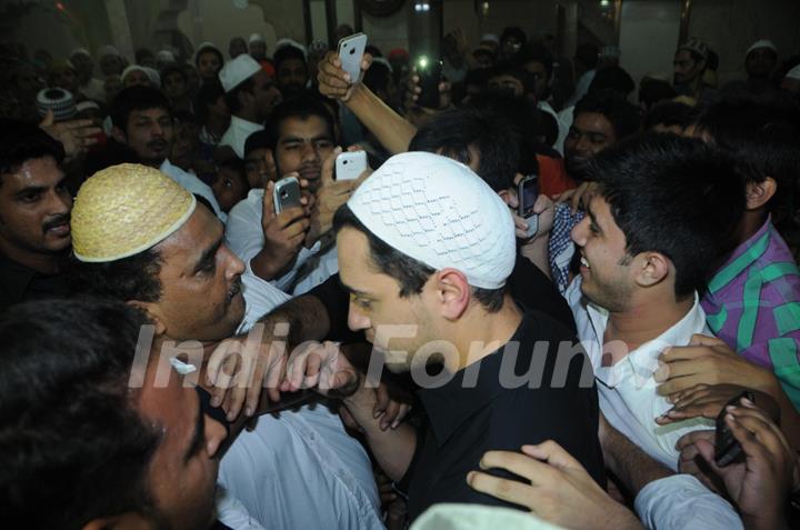 Imran Khan visited Abdul Rehman Shah Baba's Dargah