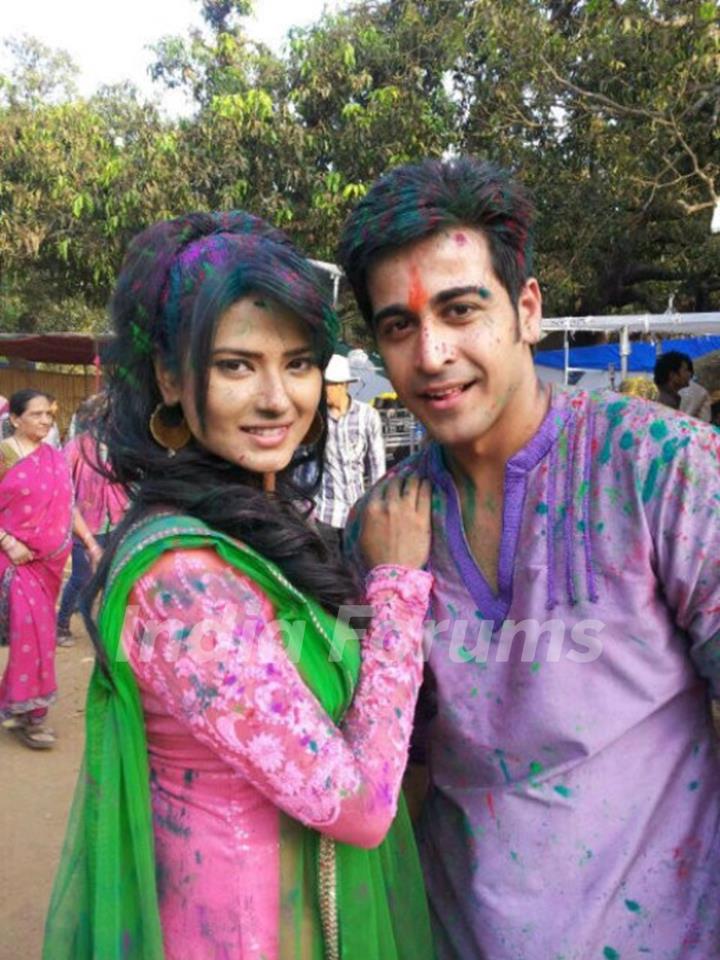 Kratika and Dishank at Zee Holi event