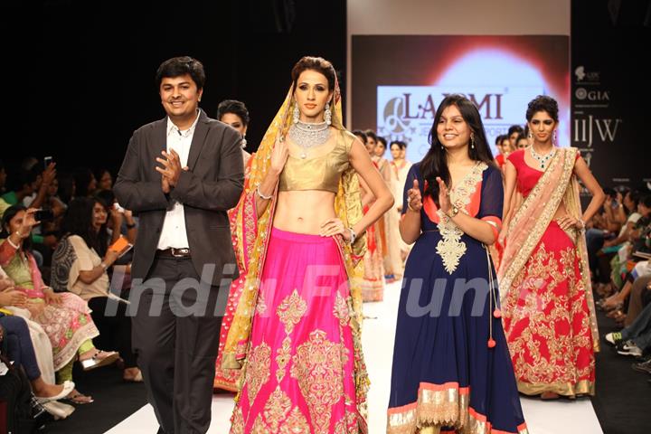 Laxmi Jewellery Exports at IIJW 2013 Day 4