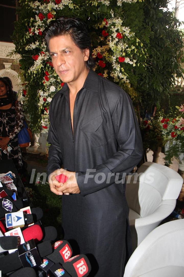 Shahrukh Khan celebrating Eid Al-Fitr