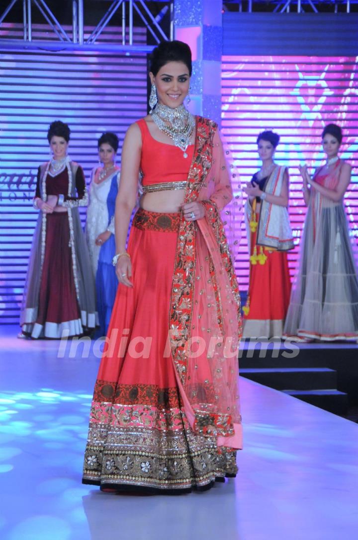 Genelia Deshmukh at HVK Jewels Fashion Show at JW Marriott