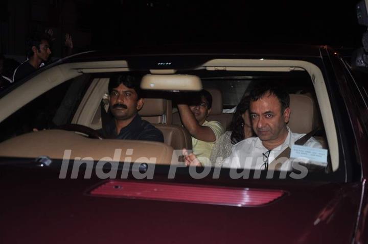 Vidhu Vinod Chopra arrives at Shahrukh Khan's Grand Eid Party at Mannat