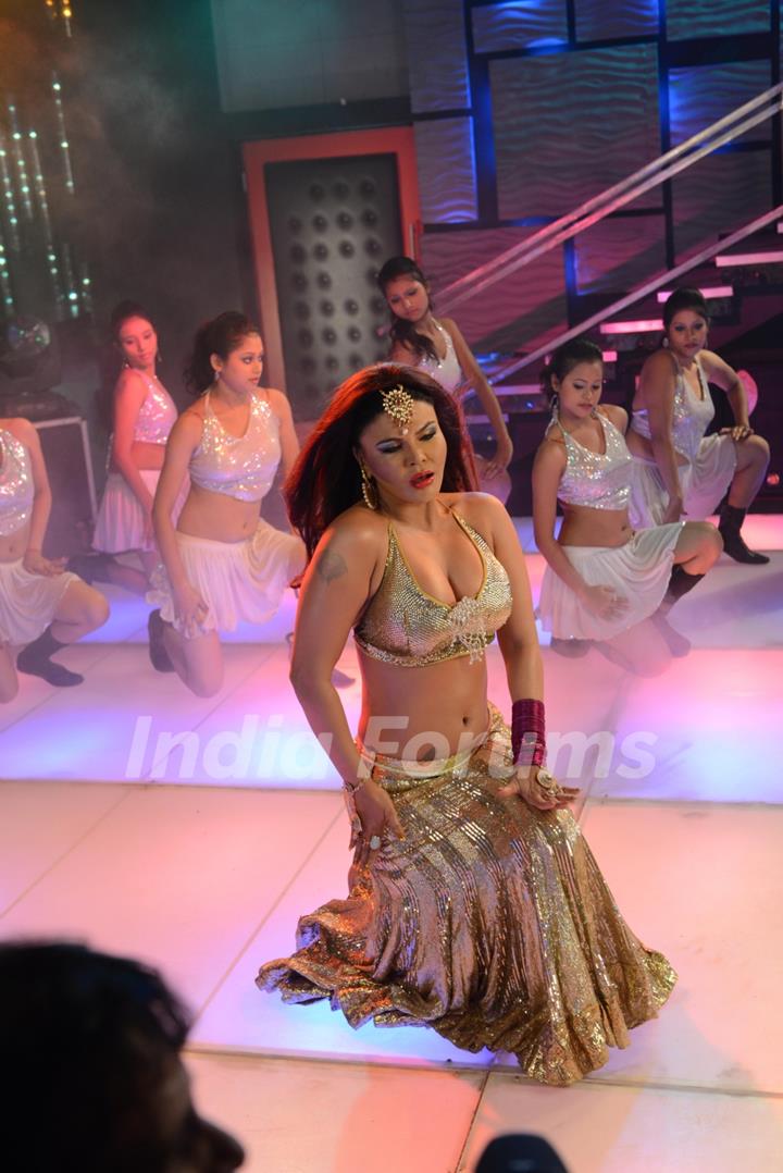 Rakhi Sawant performing in Kolkata