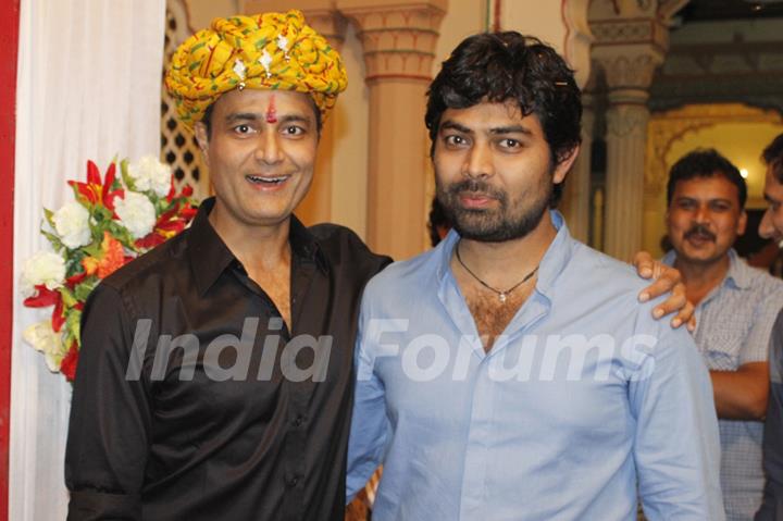 Sumeet Mittal and Rohit Raj Goyal on Sumeet's birthday on the sets of Diya Aur Baati Hum